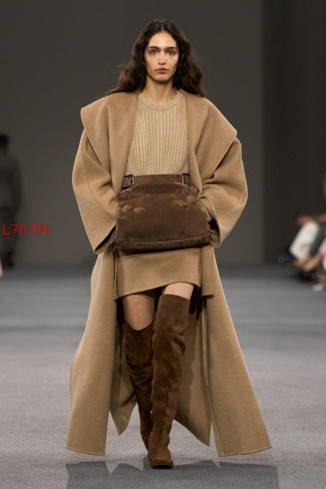 Max Mara 2026 秋冬系列发布：新中世纪主义的现代诠释  新故相生  History and Modernity