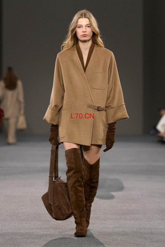 Max Mara 2026 秋冬系列发布：新中世纪主义的现代诠释  新故相生  History and Modernity