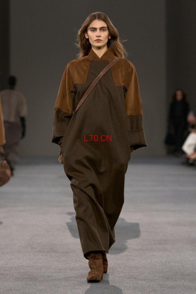 Max Mara 2026 秋冬系列发布：新中世纪主义的现代诠释  新故相生  History and Modernity