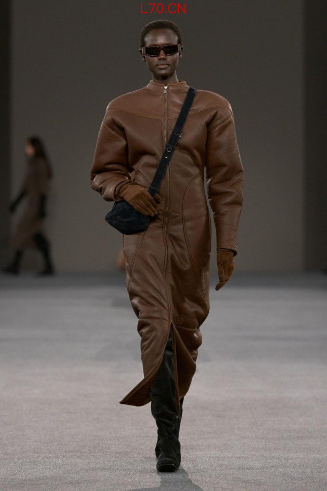 Max Mara 2026 秋冬系列发布：新中世纪主义的现代诠释  新故相生  History and Modernity