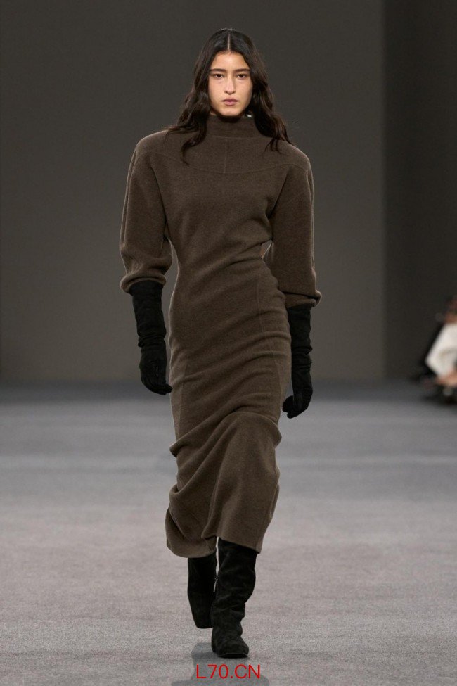 Max Mara 2026 秋冬系列发布：新中世纪主义的现代诠释  新故相生  History and Modernity