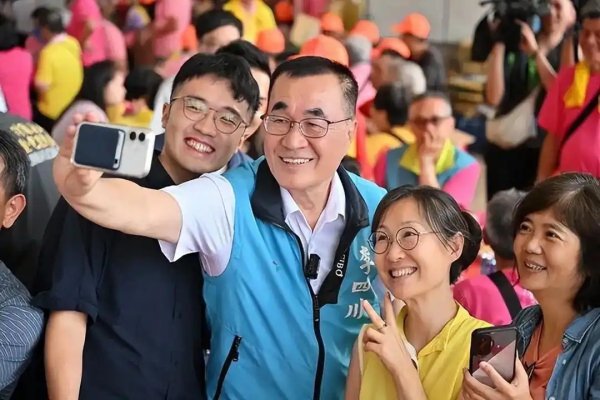 邀请郑丽文助选？李四川：按照党部计划处理